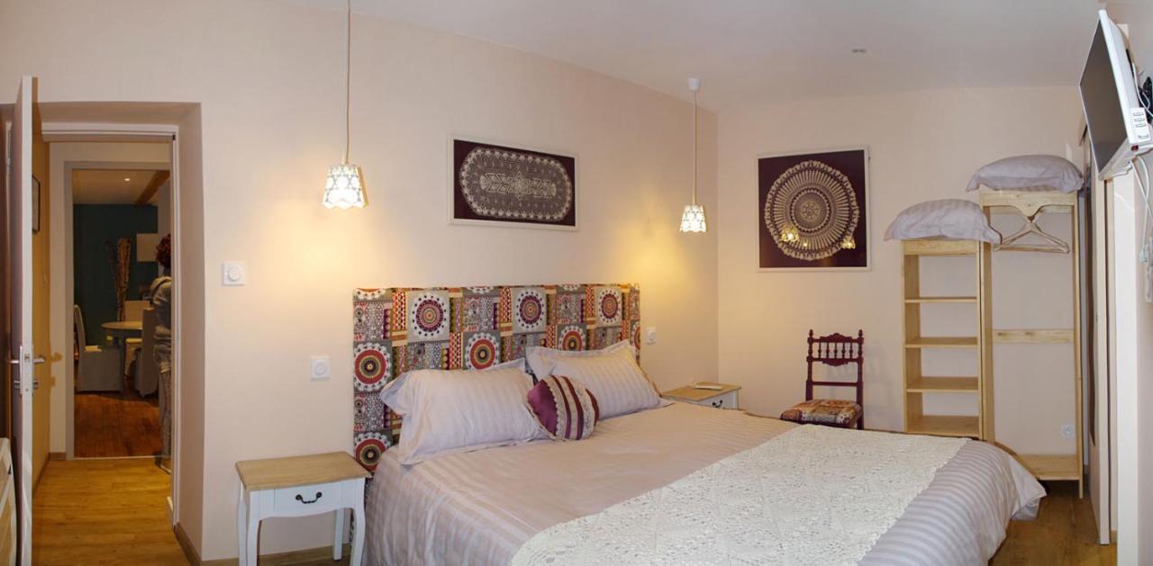 Bed and Breakfast La Cheneviere Saint-Rémy-de-Chargnat Exterior foto